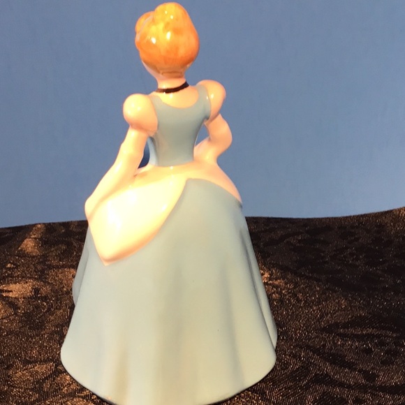 Vtg. Cinderella Disney Ceramic Figurine - Picture 6 of 16